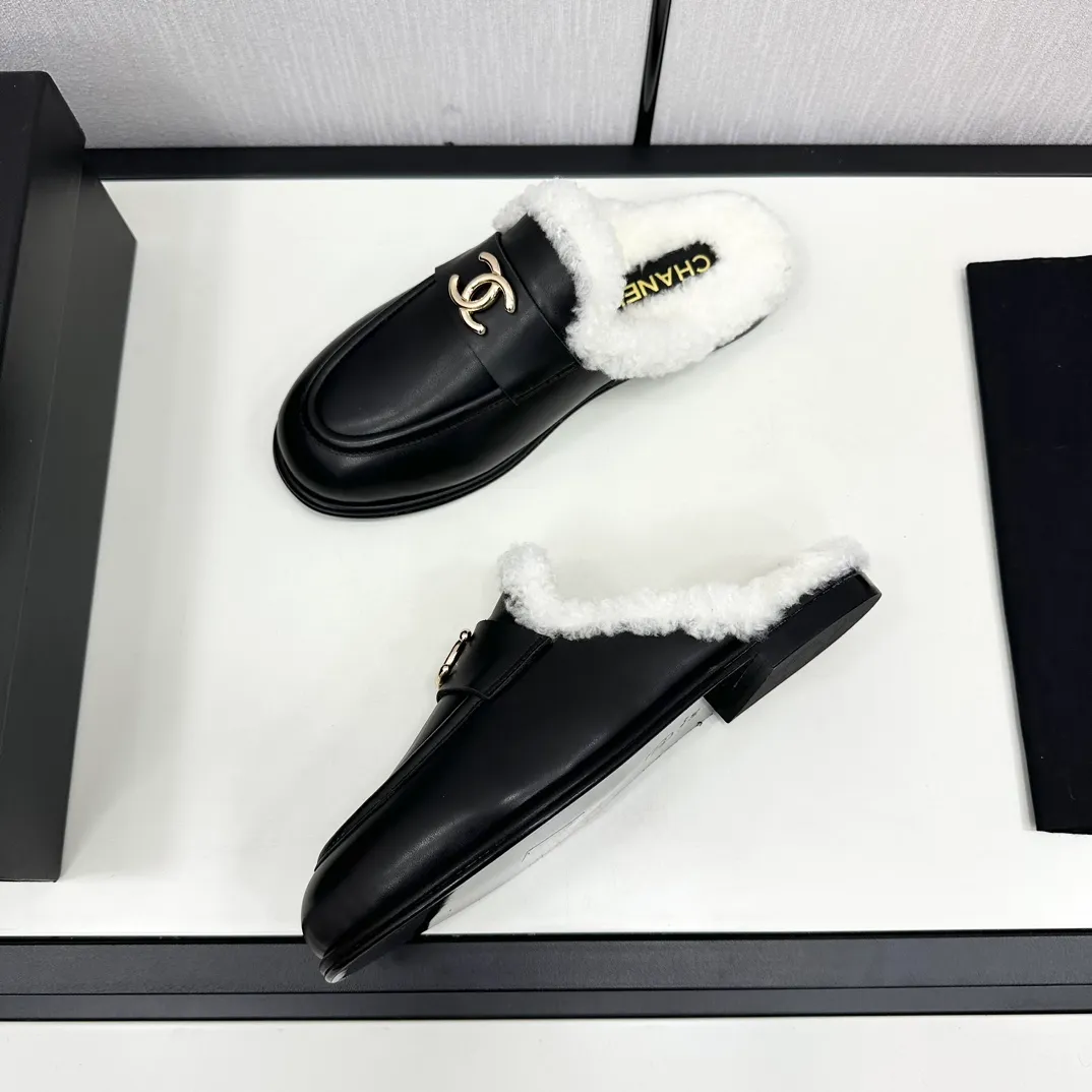 👟👟Ex-factory price 600👟👟Chanel 24K new furry loafers and Teddy furry shoes for autumn and winter. Very comfortable. Maillard brown is still very suitable for autumn and winter~ Suede upper, fur lining integrated, leather outsole Size: 35-39, other sizes are customized